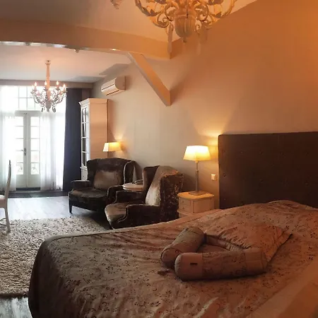 Johannes Vermeer Hotel 3*