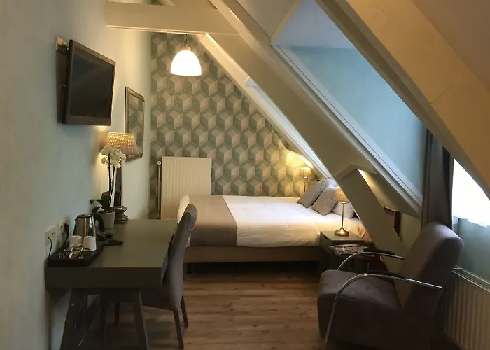 Johannes Vermeer Hotel