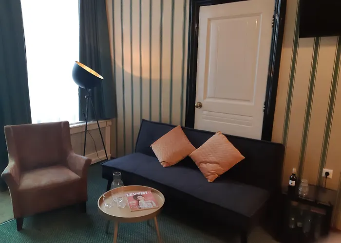 Szálloda Johannes Vermeer 3*