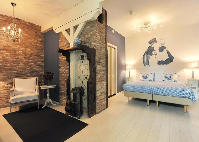 Hotel Johannes Vermeer 3*