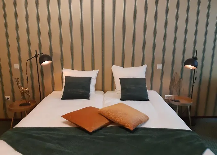 Johannes Vermeer Hotel 3*