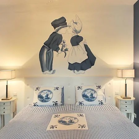 Johannes Vermeer Hotel 3*