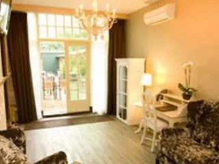 Johannes Vermeer Hotell 3*